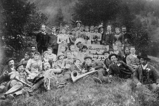 Prima bandiera e primo statuto